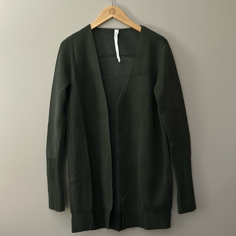 Lululemon City Street Cardigan Size 6 Camo Green